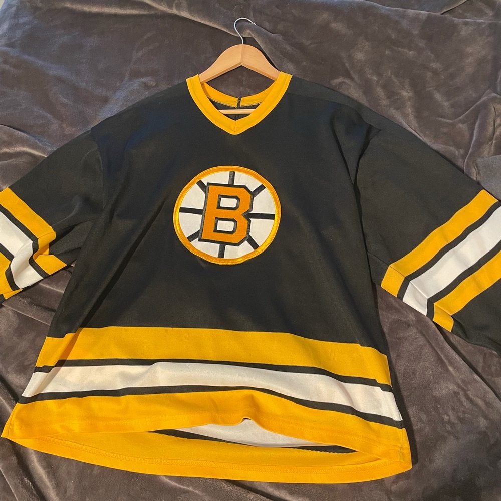 Vintage CCM bruins jersey.